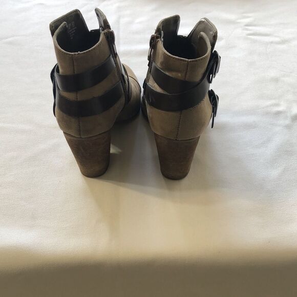 Carlos Santana Helene Women’s 6 M Brown Double Buckle Chunky Heel Boot - Picture 7 of 8